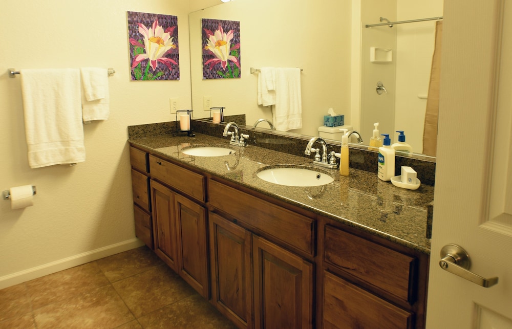 Casa Antigua Condos - Sierra Vistas Finest