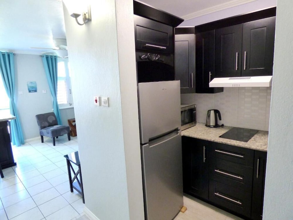 Beach One Bedroom 17 view 5