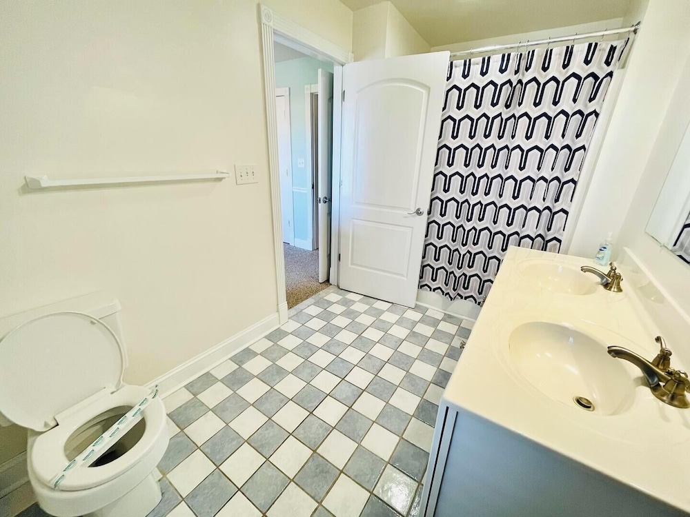 Wilmington Avenue 20A