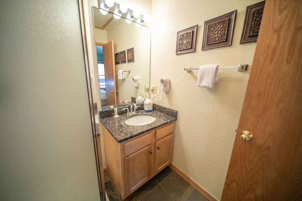 Summit County Vacations - Cinnamon Ridge B304 by SummitCove Vacation Lodging - Property Image 60
