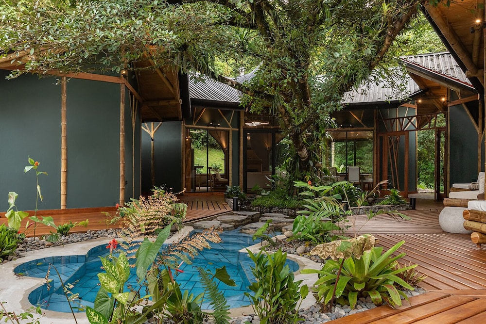 El Tigre Hideaway