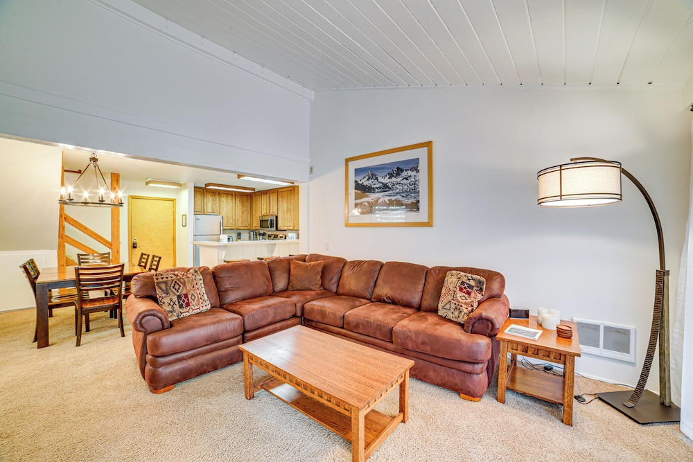 St Anton Condo in Mammoth Lakes!