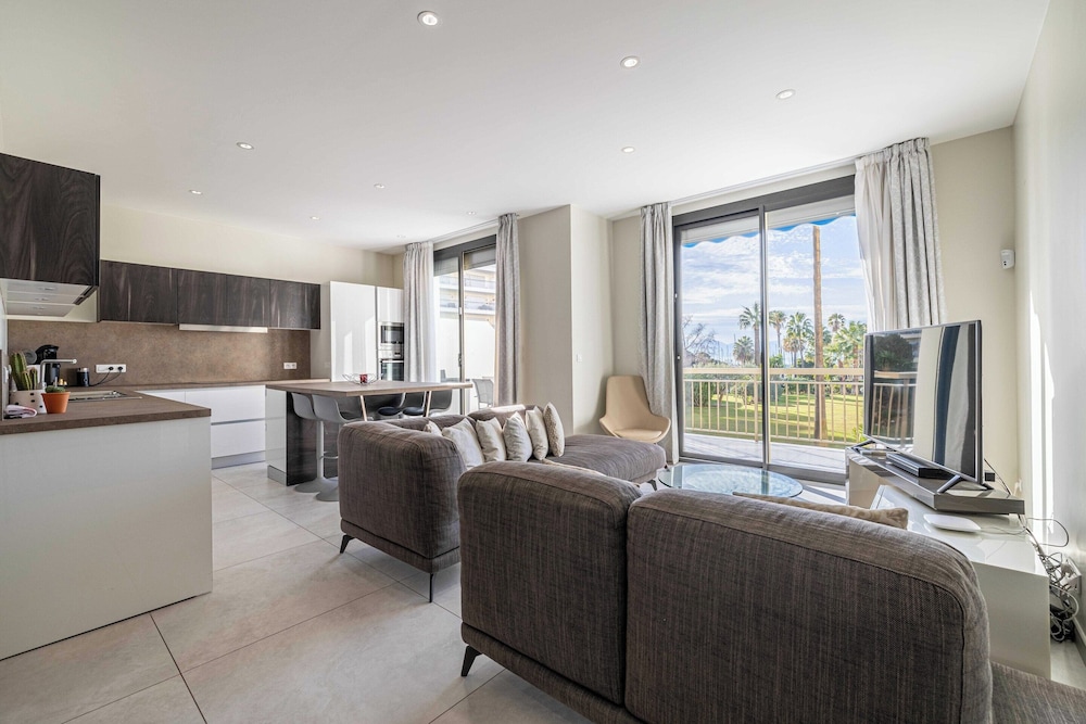 Splendid Apartment, Sea View, Parking - Croisette