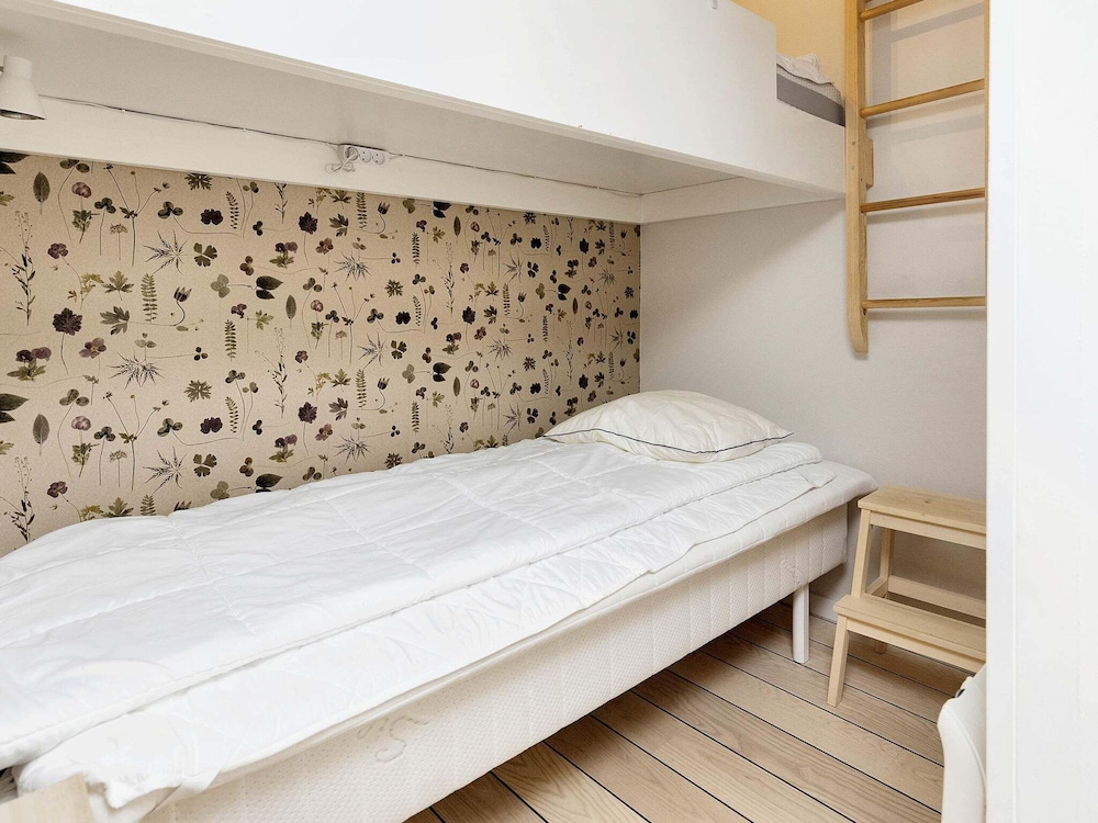 2-room Holiday Home in Karrebaeksminde