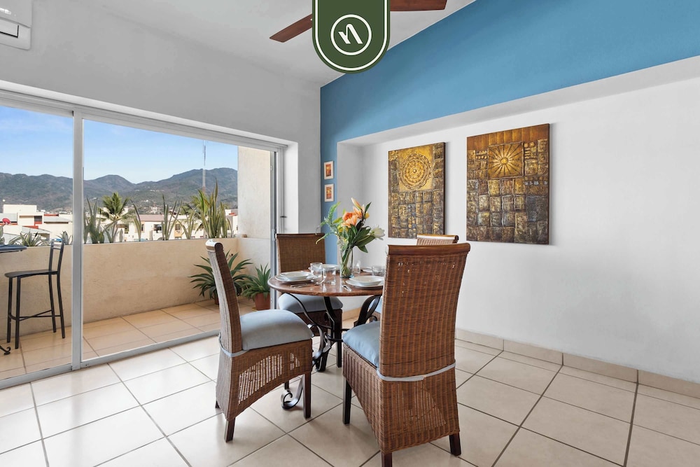 Mexican 2 BR Condo in Hotel Zone - Near the Beach