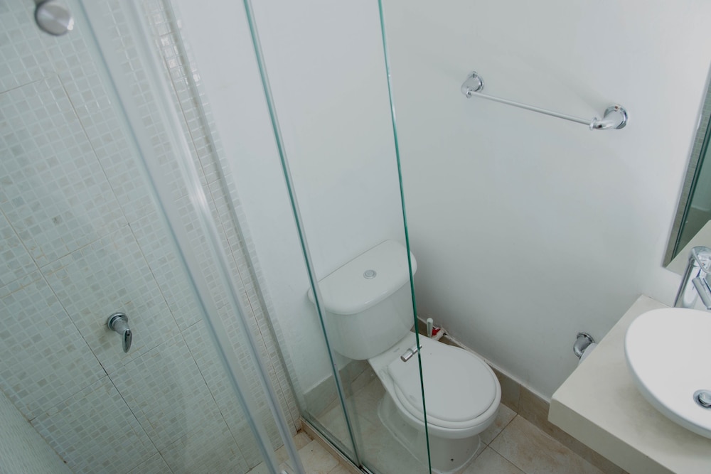 2BR APARTMENT IN THE WALLED CITY