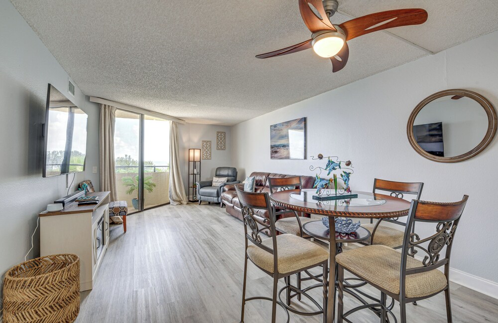 Gulf-view Condo in Hudson: Perfect for Snowbirds!