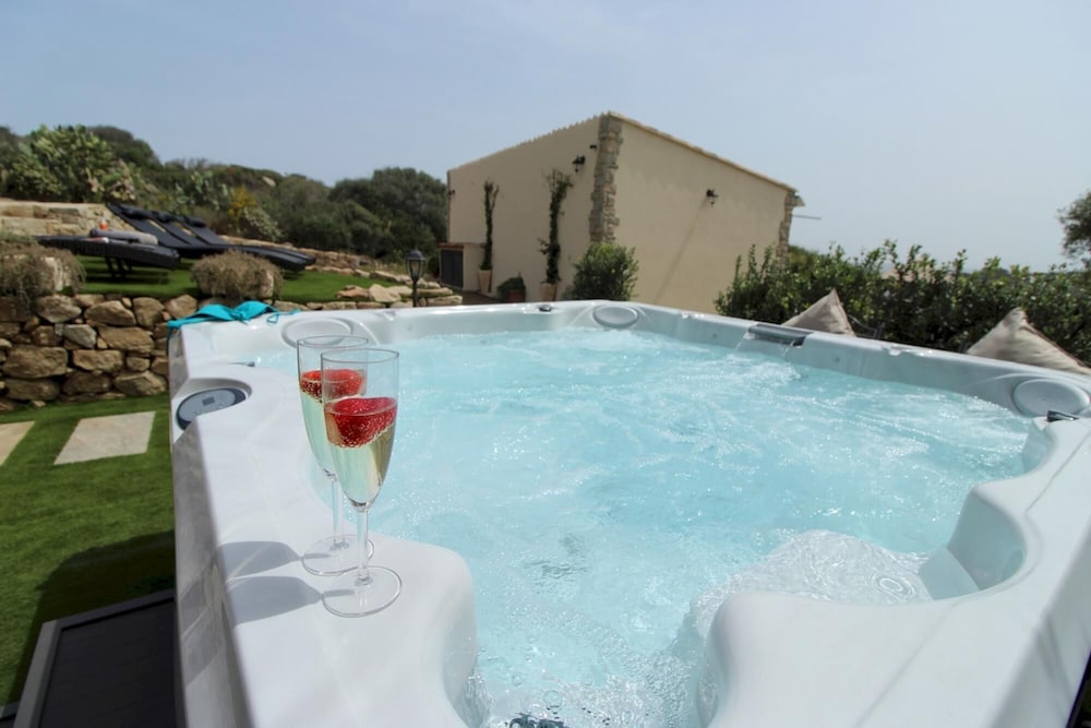 Villa Magdala in La Maddalena view 3