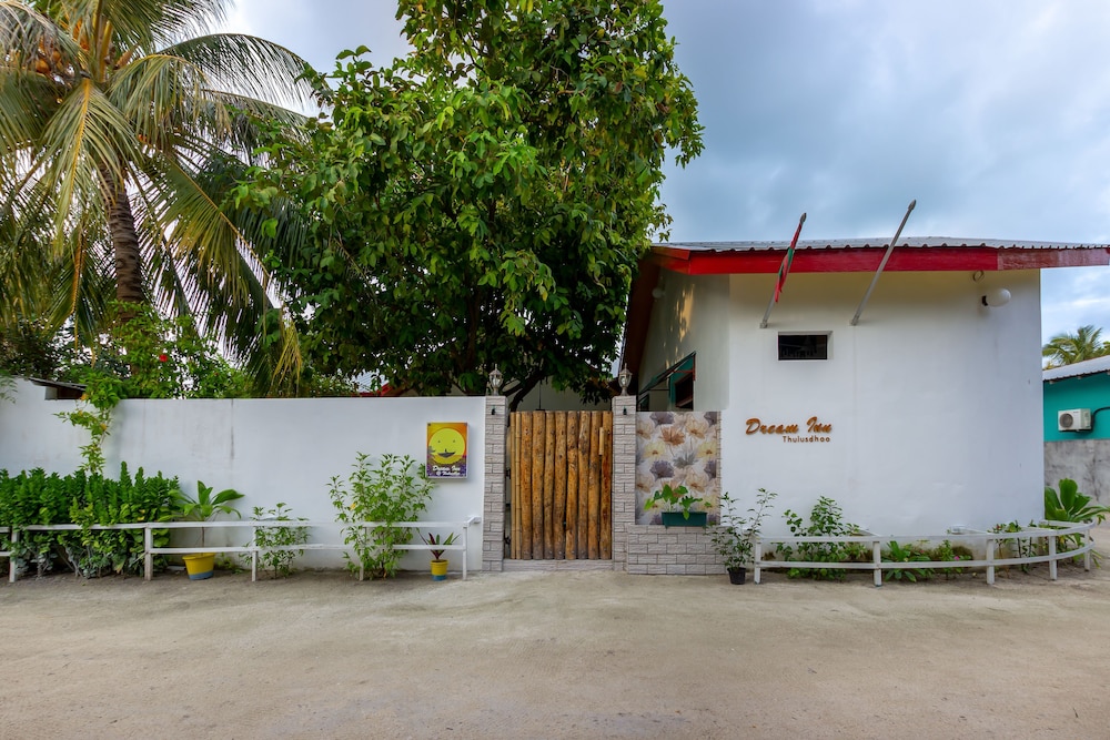 Dream Inn Sun Beach Hotel