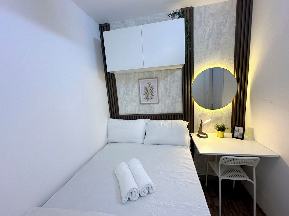 Urban Oasis Partition Room in Al Barsha1