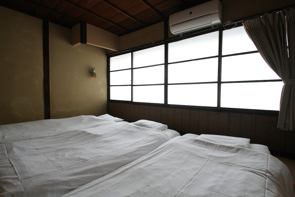 HARUYA Umekoji - Hostel