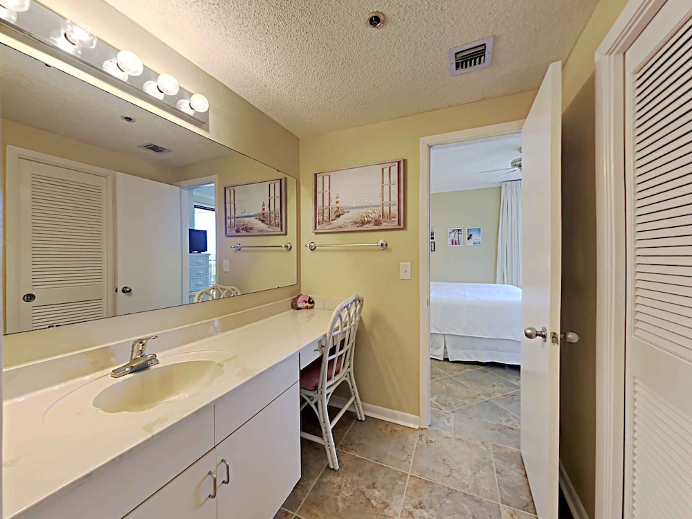 Navarre Towers by Southern Vacation Rentals