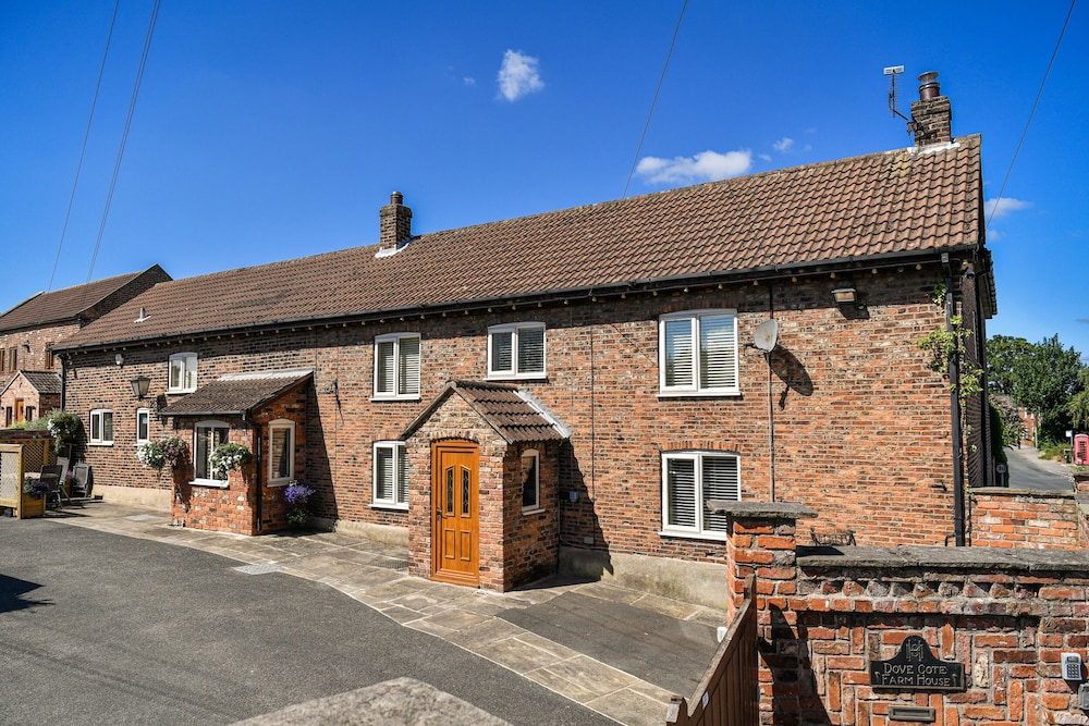 Dovecote Farm House