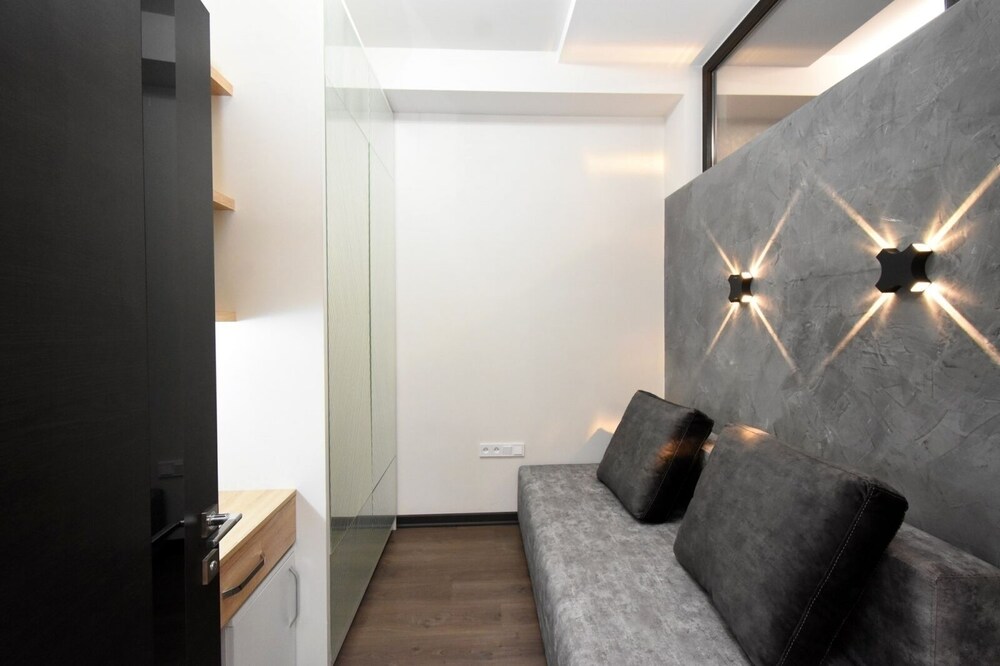 Luxury apartment on Tsitsernakaberd hgw