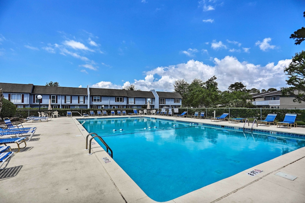 1 Mi to Ocean: Condo in North Myrtle Beach