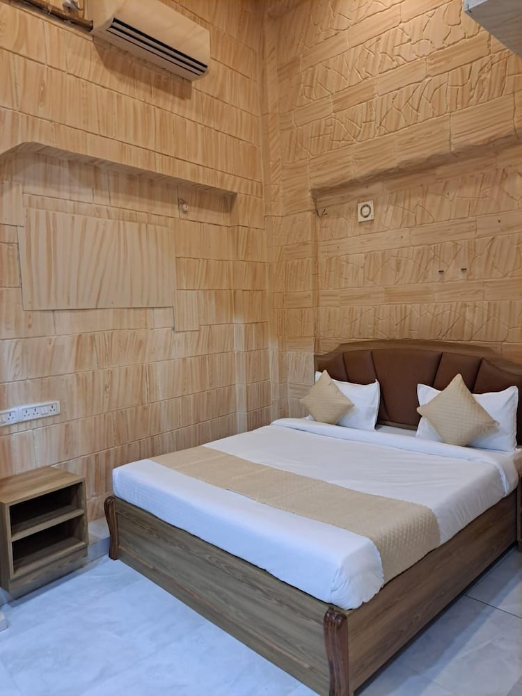 Batra Guest House