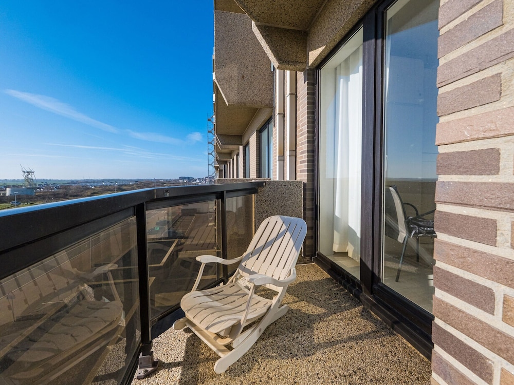 Flat in Koksijde With Sea Views