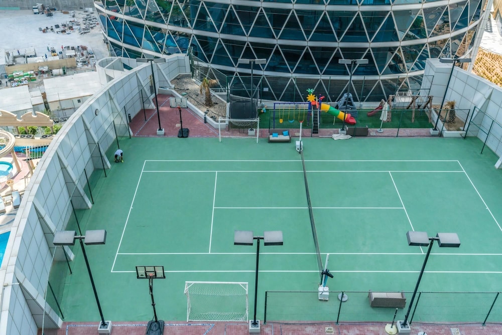Luxe Studio Sleeps 2 Balcony Gym Tennis