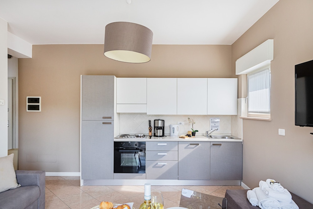 Residenza Miralago - 17 Versilia - LOC BK