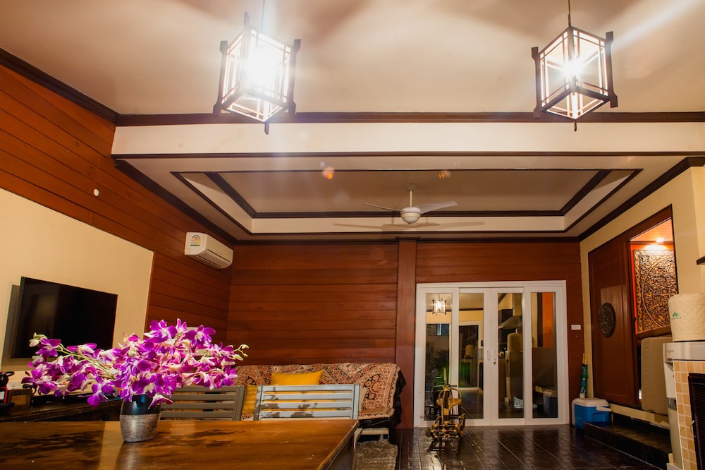 Baan Manu Chang