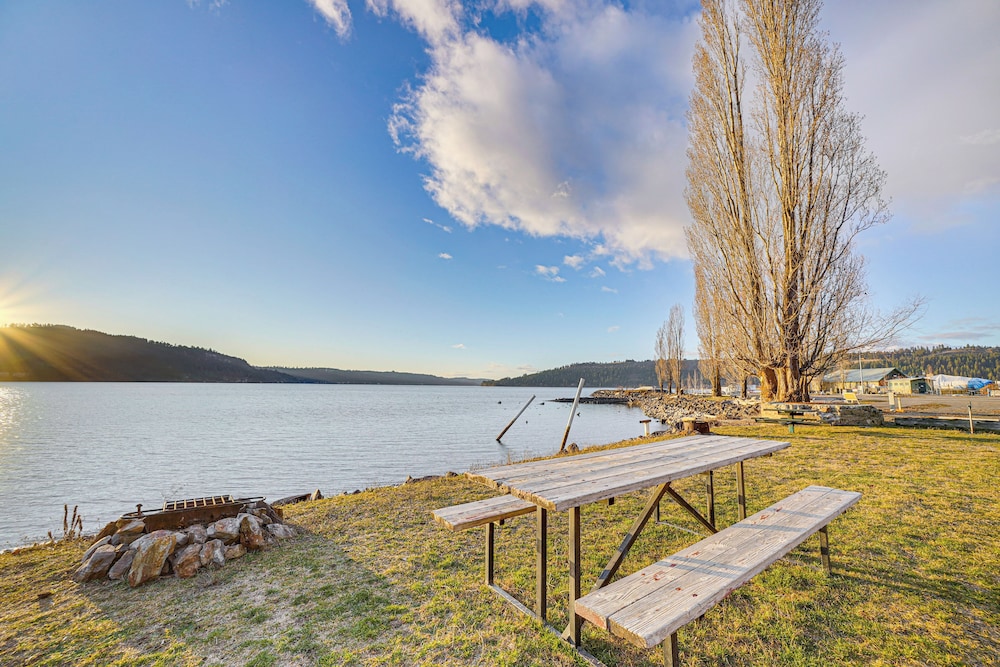 Walk to Marina: Harrison Cabin w/ Lake View!