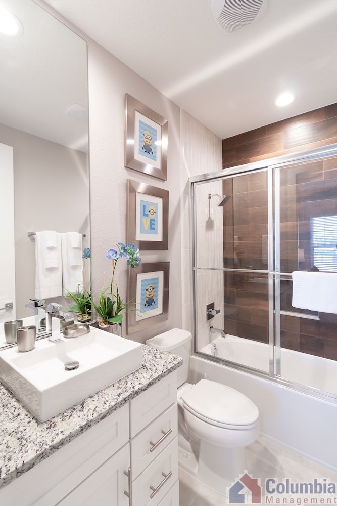 Summerville Vacation Homes by Columbia Management