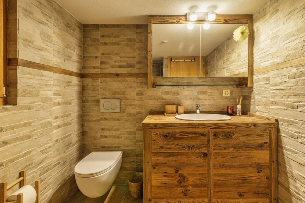 Beautiful Apartment Under Owners Chalet