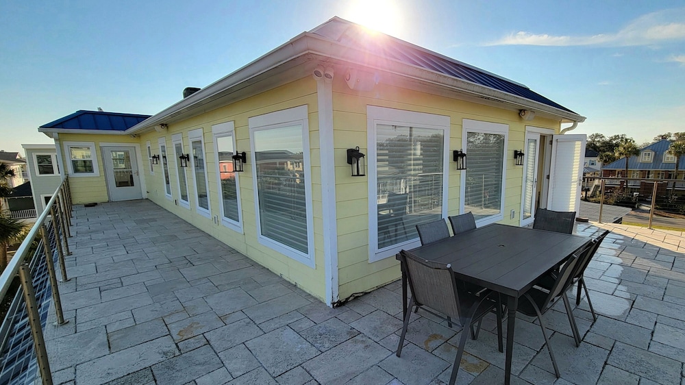 15 17th Street by Tybee Vacation Rentals