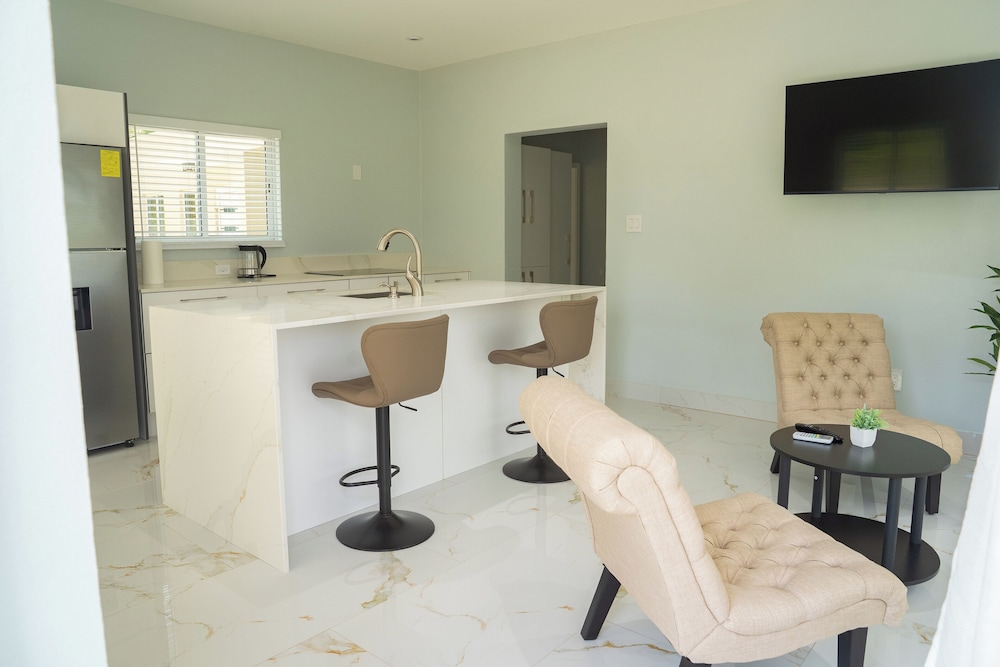 Paradise Suite