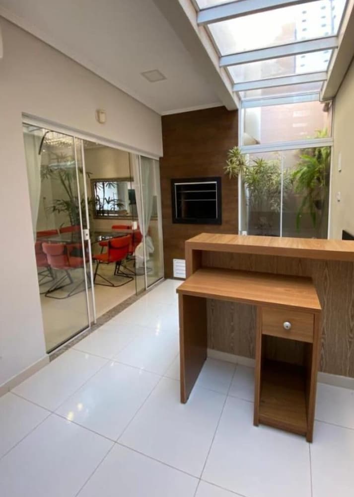 Sobrado 1 Suite 2 quartos AC 1km Shop JL