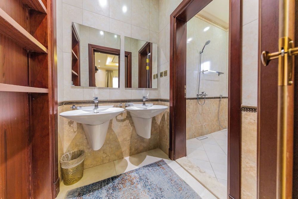 Hometel Khozama Jed