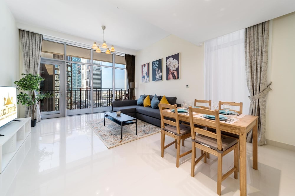 1BR Apt Brand New Spectacular Views Downtown