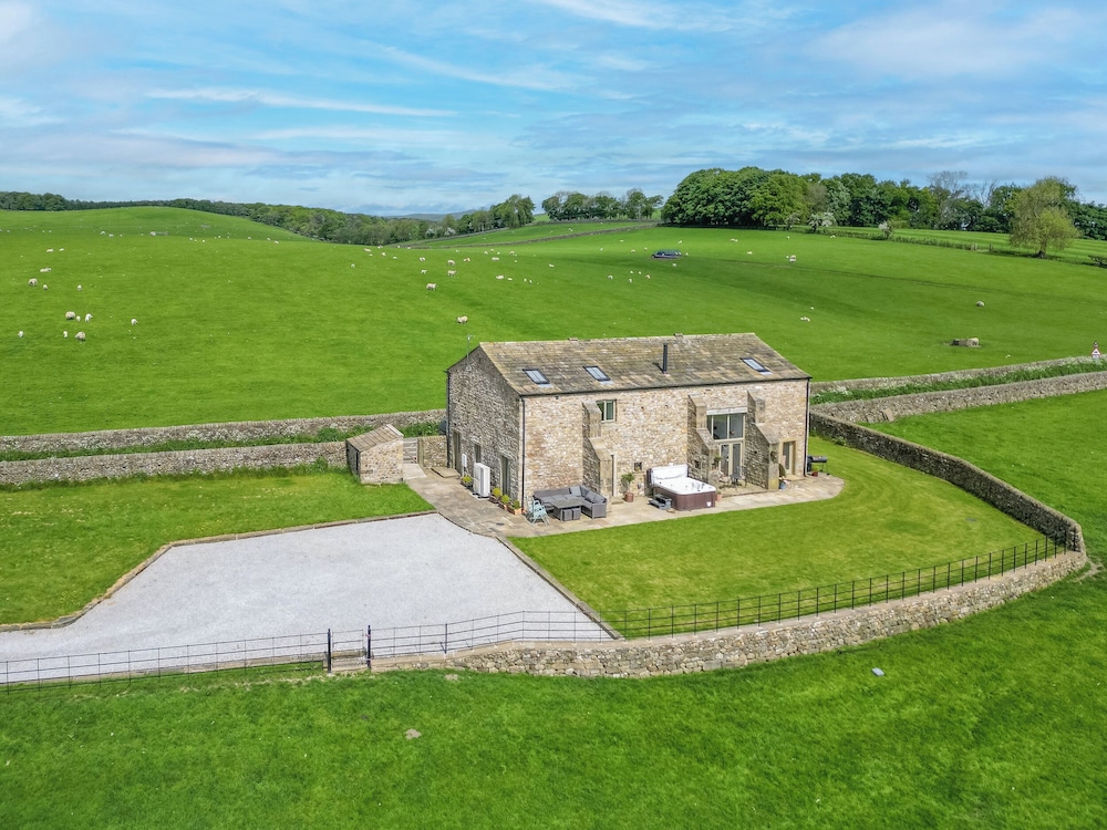 Crane Field Laithe