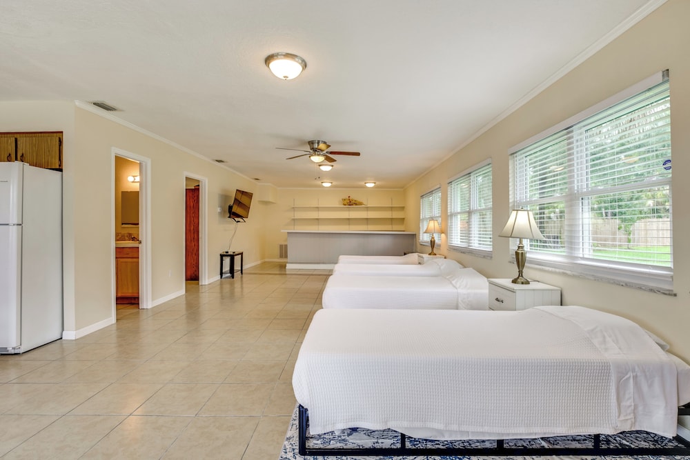 Home 3 Mi to Homosassa Springs Wildlife State Park