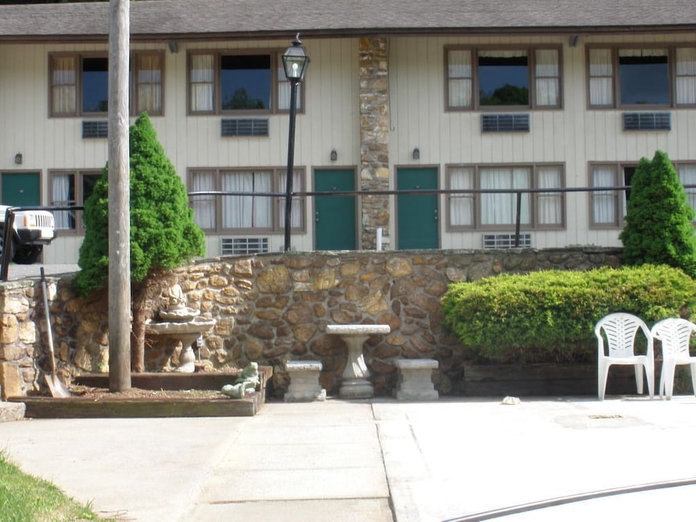 High Meadows Inn