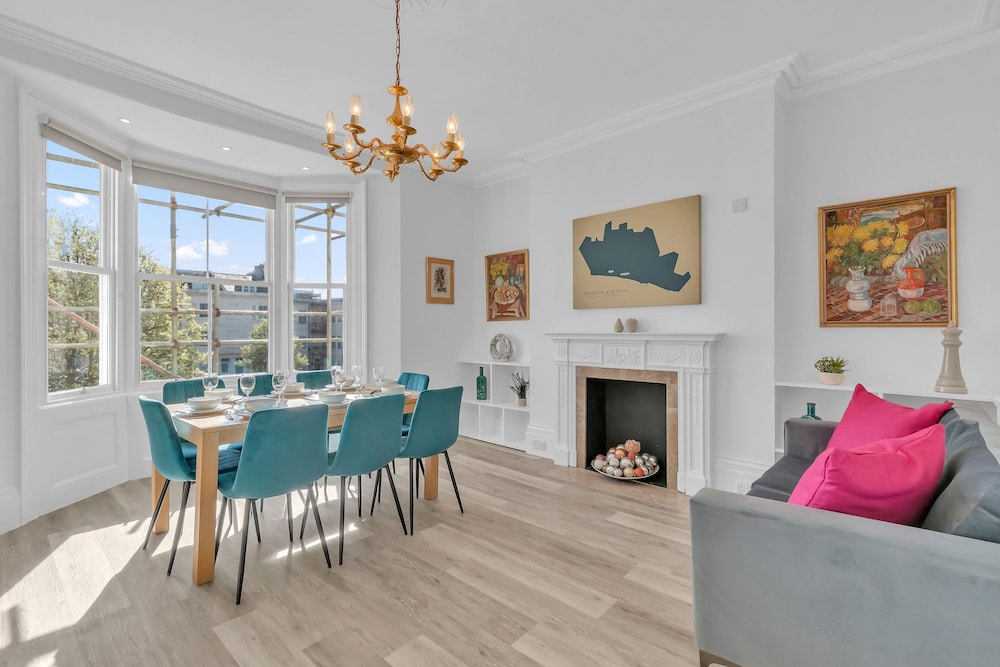 City Chic Townhouse By My Getaways