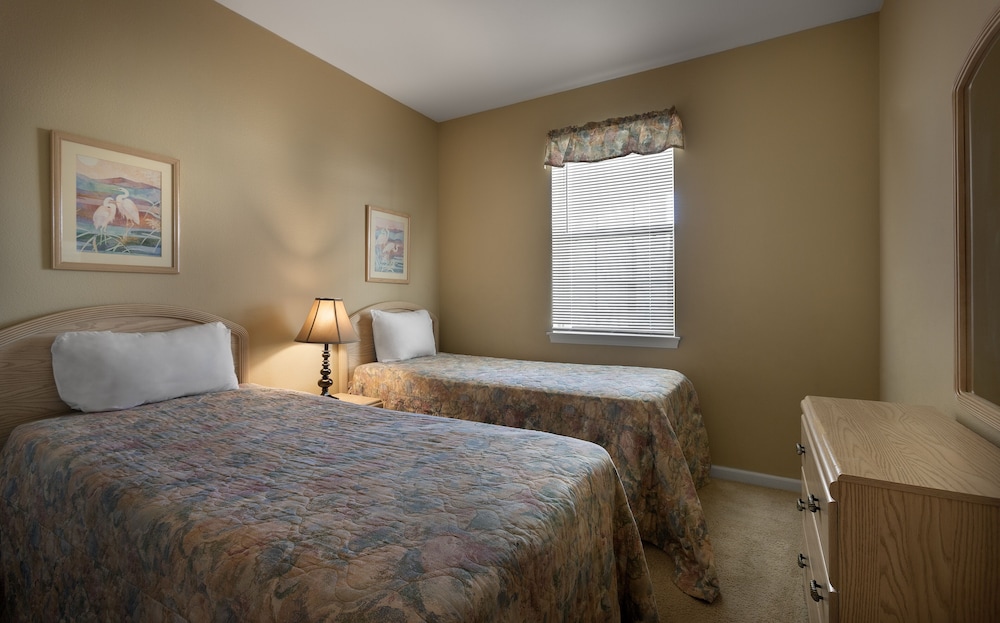 Fairways 2h 2 Bedroom Condo