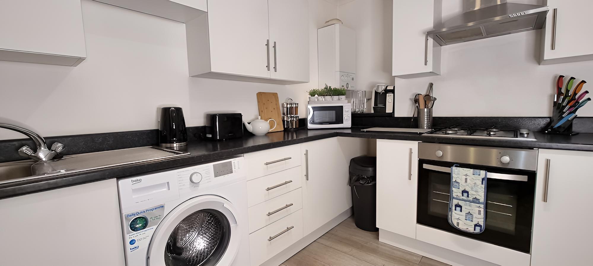 Large house with Garden in Maidstone view 4