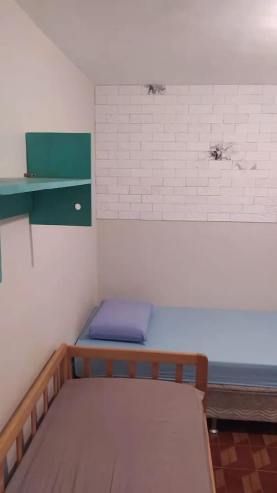 Colinna Hostel
