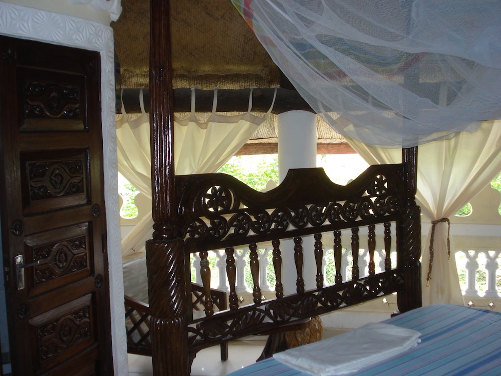 Coconut Beach Apartments