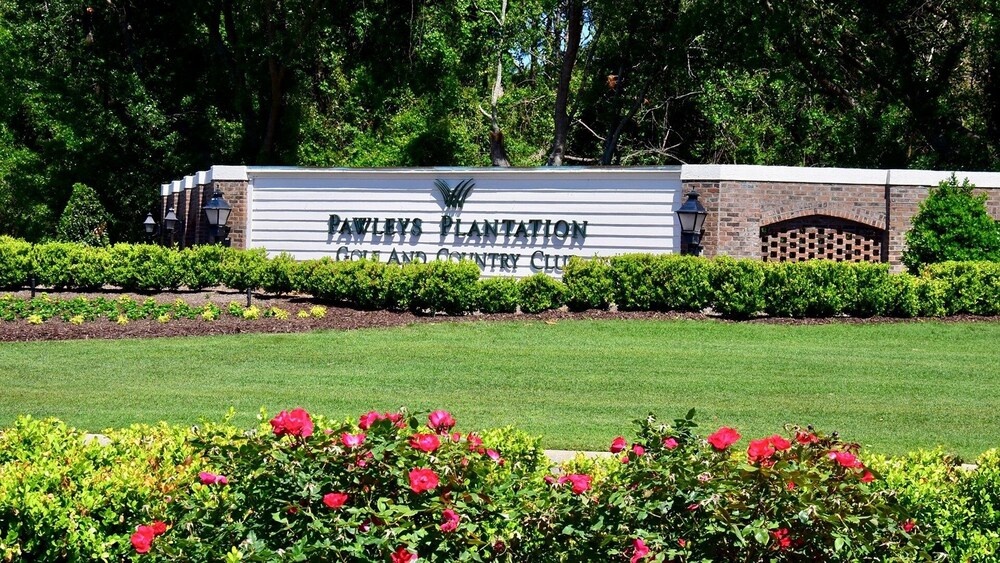 Gorgeous Villa With A Spectacular View Of Pawleys Island Jack Nicklaus Designed Golf Course. 2 Bedroom Condo by Peace Vacations view 3