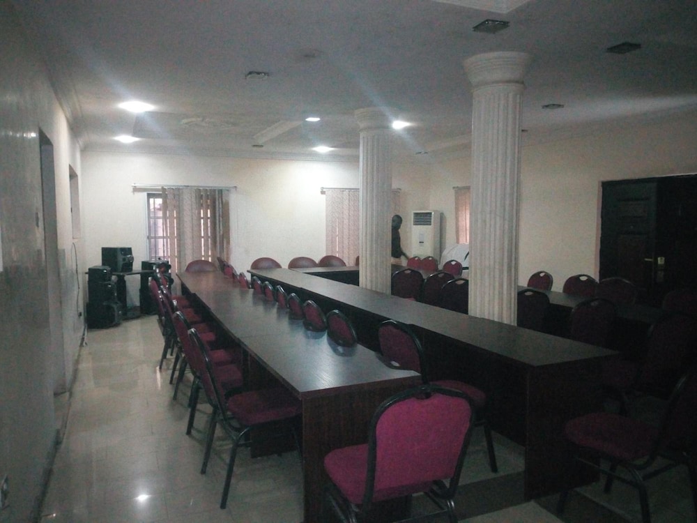 Bayse One Executive Suites and Bar
