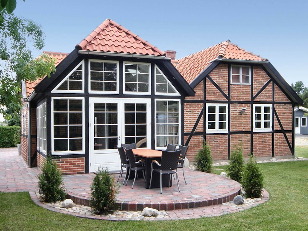 8 Person Holiday Home in Hemmet