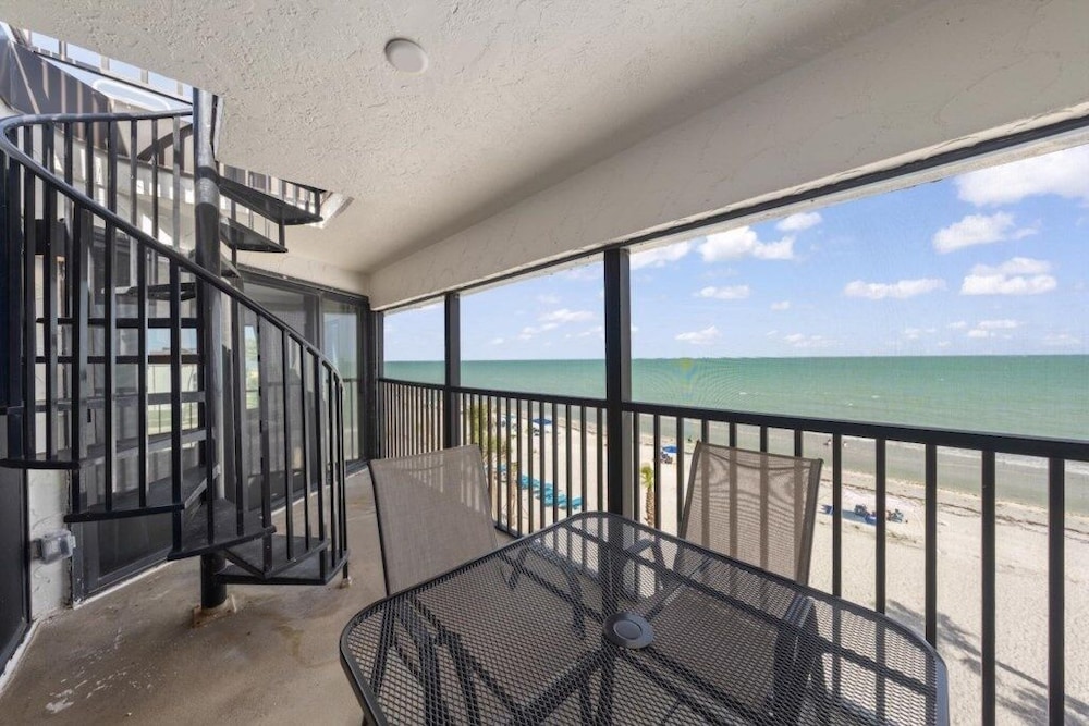 Pointe Santo A44 3 Bedroom Condo