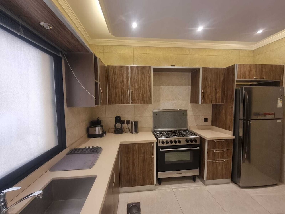 Hometel Khozama Jed