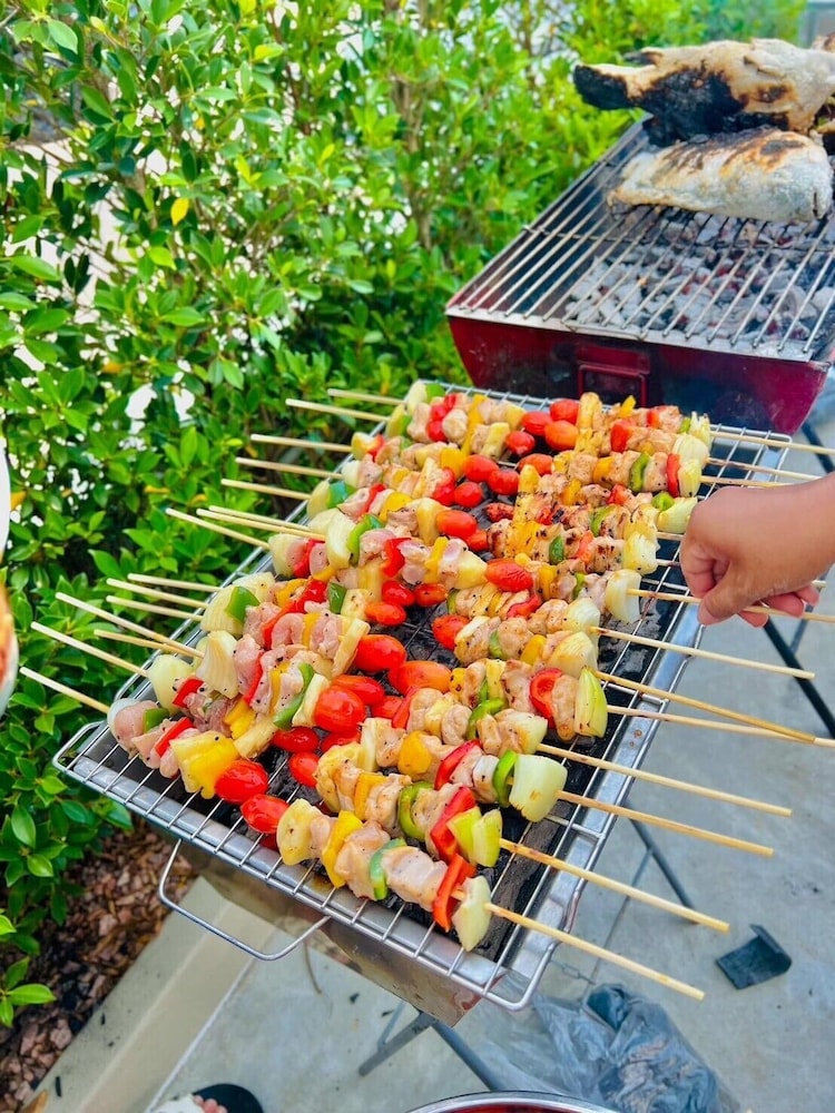 Le poulet poolvilla khanom