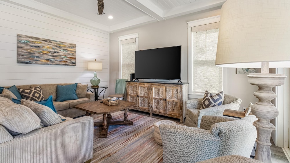 Beach Hangar by Southern Vacation Rentals