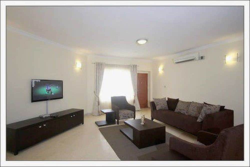 Perfect Havens at Noah's Court