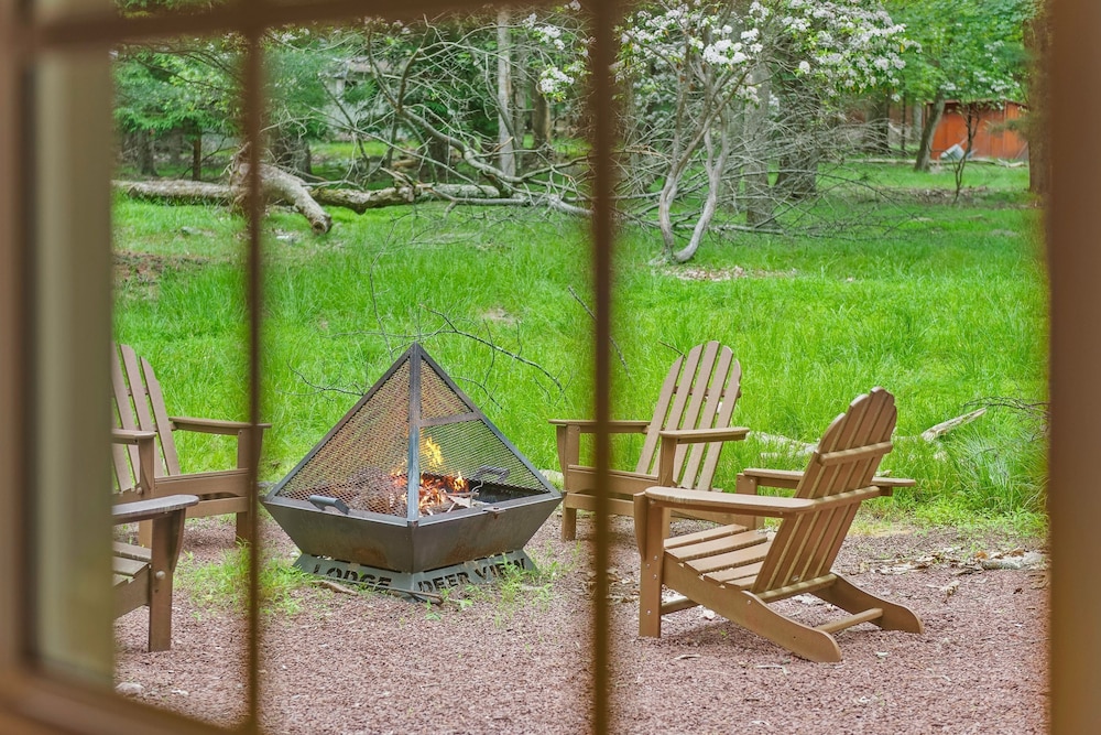 Bear Paw Lodge by Avantstay Hot Tub Deck Fire Pit