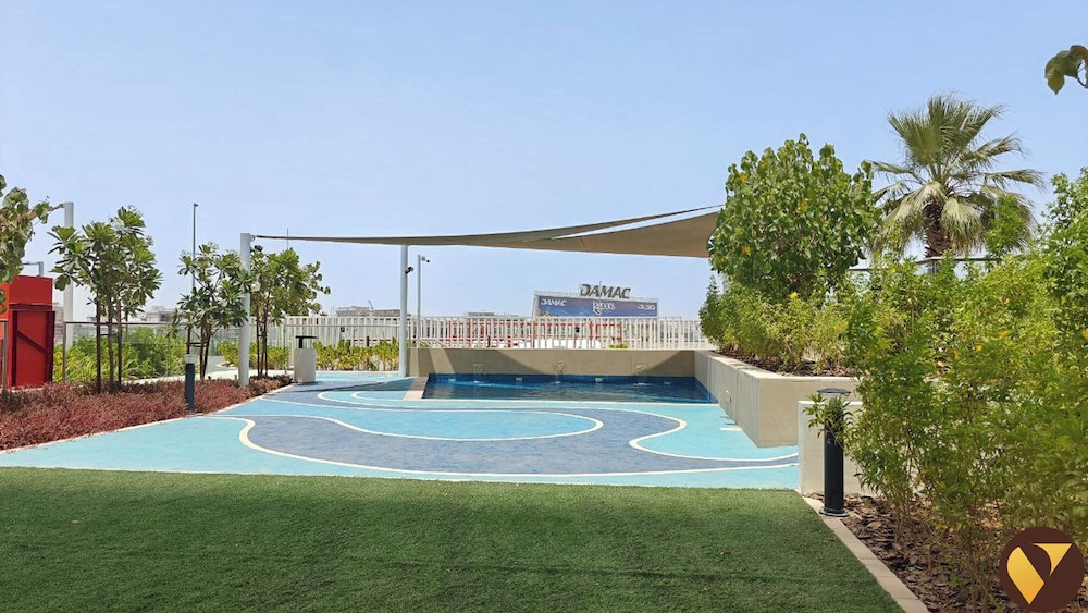 Gulf Gate Near Golf Club Parks & Pool